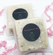 Load image into Gallery viewer, Happy Mother&#39;s Day Candle and Soap Gift Box
