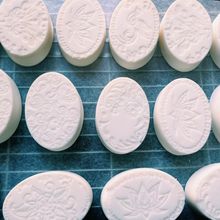 Load image into Gallery viewer, Old Fashioned Lye Soap
